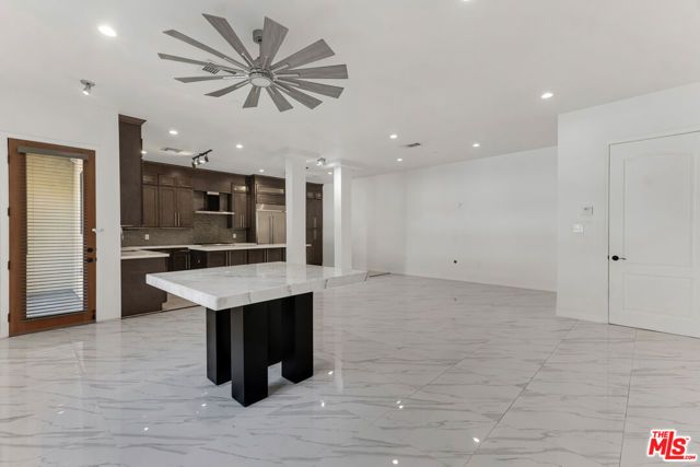 2566 E Chevy Chase Drive, Glendale, CA 91206