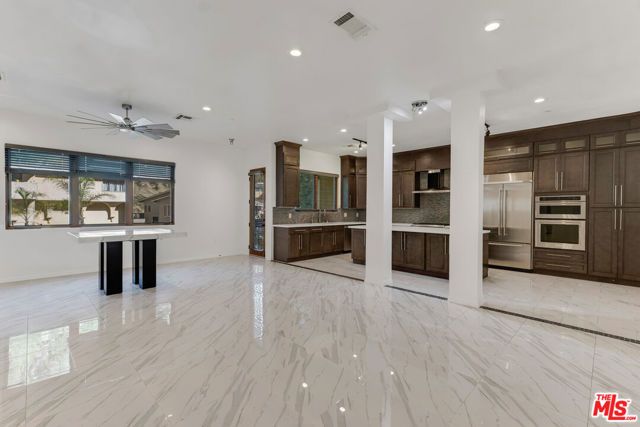 2566 E Chevy Chase Drive, Glendale, CA 91206