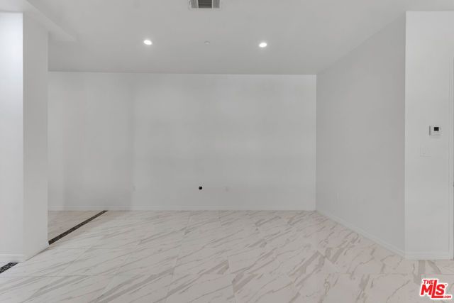 2566 E Chevy Chase Drive, Glendale, CA 91206