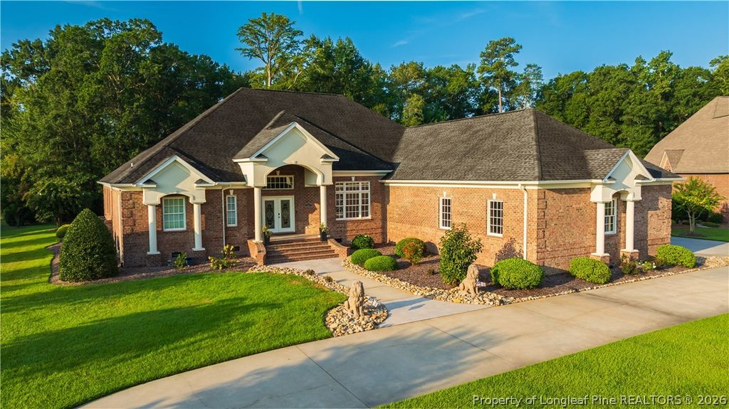 303 Grande Oak Boulevard, Lumberton, NC 28358 — photo 2