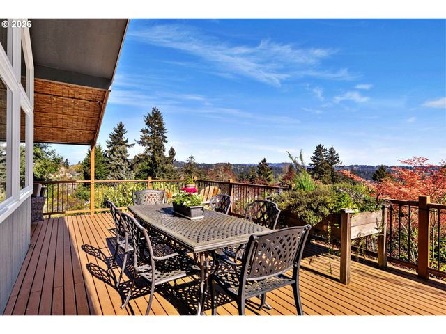 1658 FIRCREST Dr, Lake Oswego, OR 97034