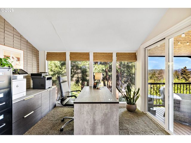 1658 FIRCREST Dr, Lake Oswego, OR 97034