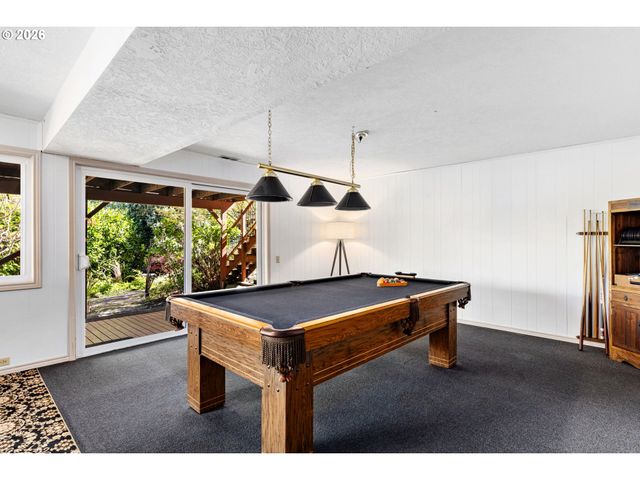 1658 FIRCREST Dr, Lake Oswego, OR 97034