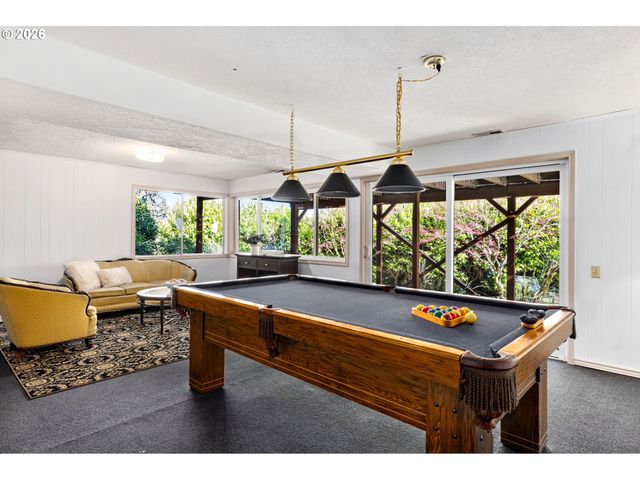 1658 FIRCREST Dr, Lake Oswego, OR 97034