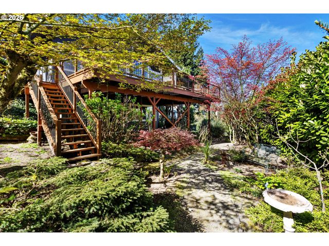 1658 FIRCREST Dr, Lake Oswego, OR 97034