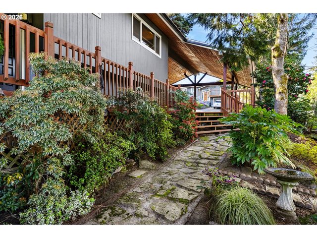 1658 FIRCREST Dr, Lake Oswego, OR 97034