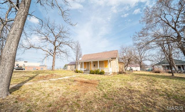 687 Salem Avenue, Rolla, MO 65401