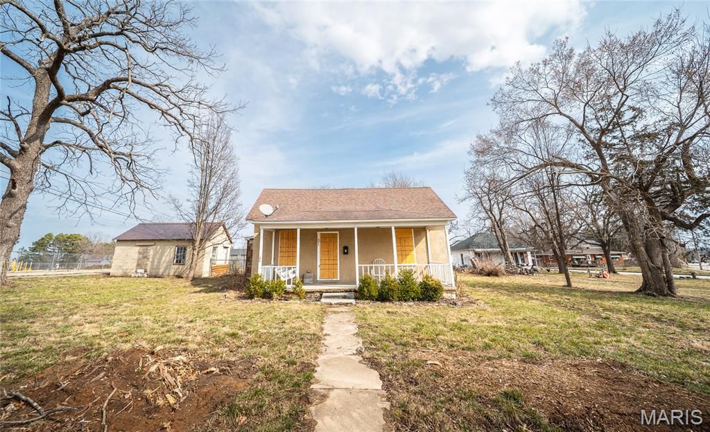 687 Salem Avenue, Rolla, MO 65401