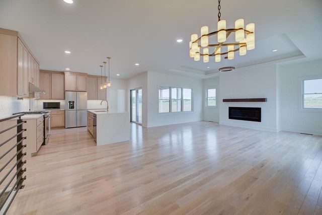 1837 Arbor Ridge Way, Janesville, WI 53548