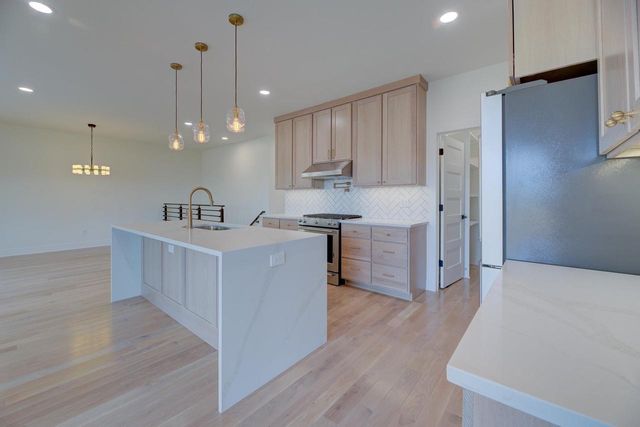 1837 Arbor Ridge Way, Janesville, WI 53548