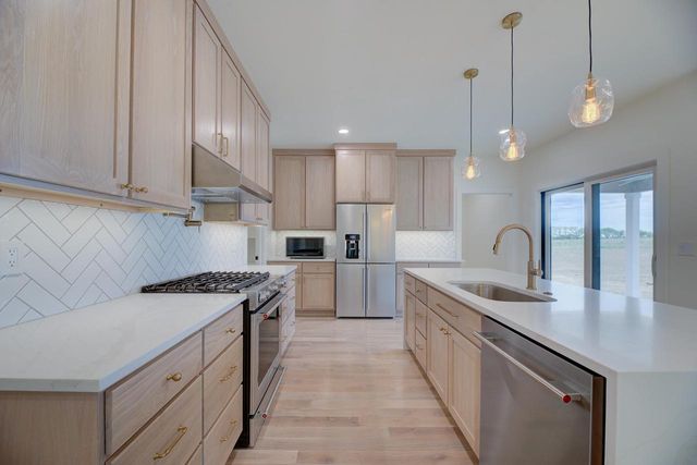 1837 Arbor Ridge Way, Janesville, WI 53548