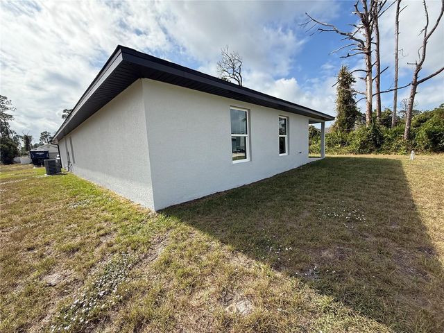 1166 HERITAGE AVENUE, North Port, FL 34288