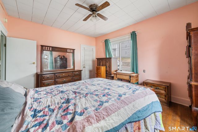 80 Ward Street, Naugatuck, CT 06770