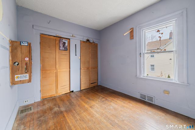 80 Ward Street, Naugatuck, CT 06770