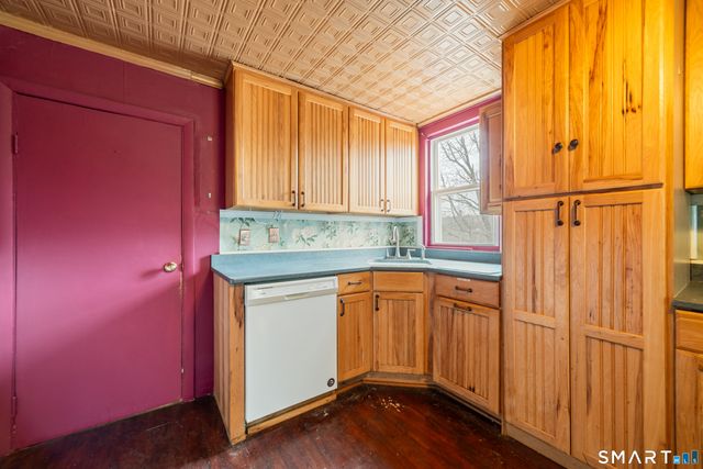 80 Ward Street, Naugatuck, CT 06770