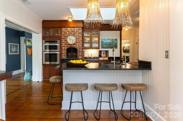 81 Edgemont Road, Asheville, NC 28801