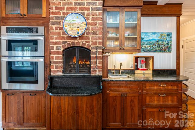 81 Edgemont Road, Asheville, NC 28801