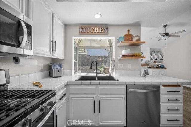 28518 Victoria, Castaic, CA 91384