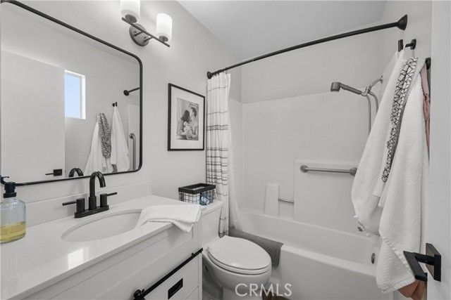 28518 Victoria, Castaic, CA 91384