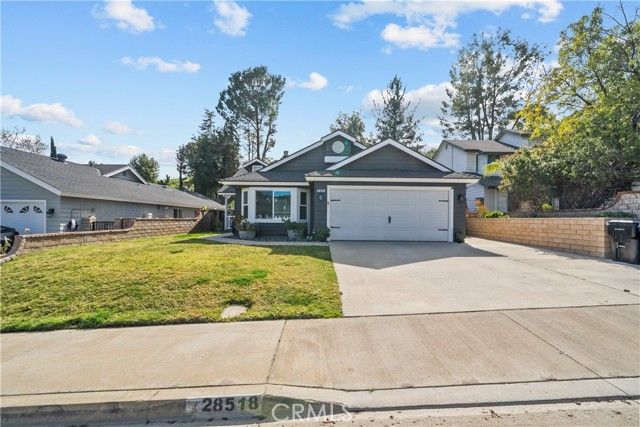 28518 Victoria, Castaic, CA 91384