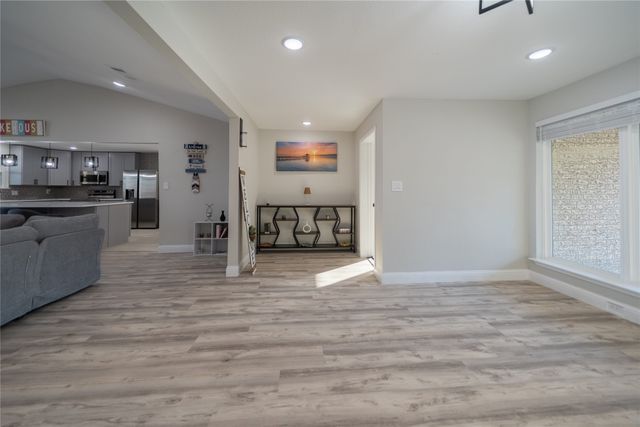 1425 Oak Hill Drive, Kemp, TX 75143