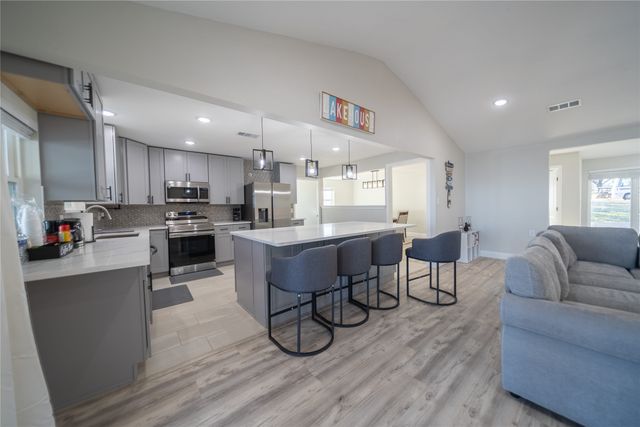 1425 Oak Hill Drive, Kemp, TX 75143