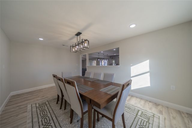 1425 Oak Hill Drive, Kemp, TX 75143