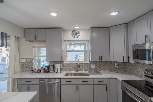 1425 Oak Hill Drive, Kemp, TX 75143