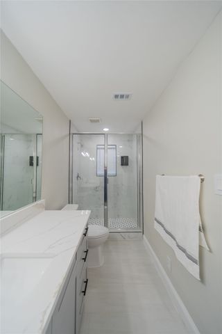 1425 Oak Hill Drive, Kemp, TX 75143