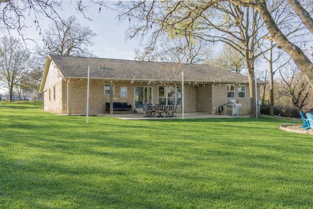 1425 Oak Hill Drive, Kemp, TX 75143