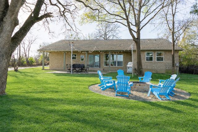 1425 Oak Hill Drive, Kemp, TX 75143