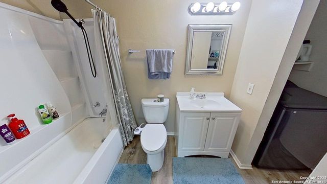 6203 Valley Knight, San Antonio, TX 78250