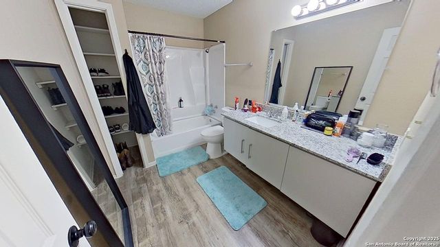 6203 Valley Knight, San Antonio, TX 78250