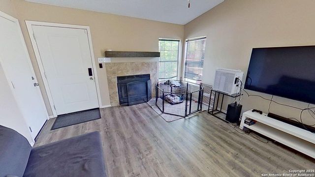 6203 Valley Knight, San Antonio, TX 78250