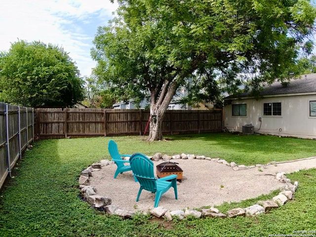 6203 Valley Knight, San Antonio, TX 78250