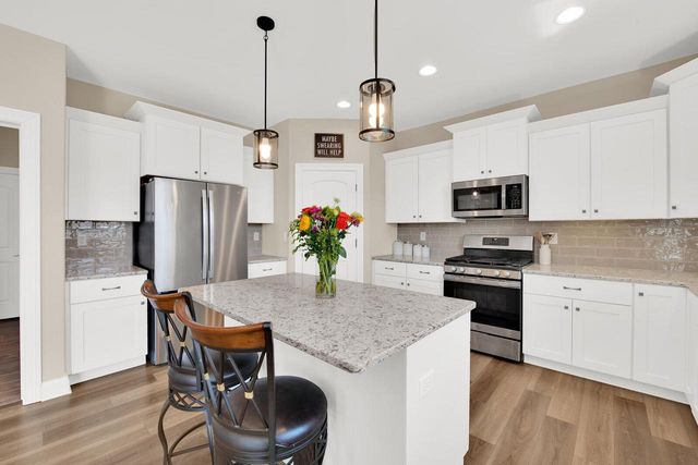 184 Winterberry LANE, Grafton, WI 53024