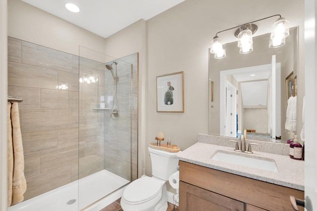 184 Winterberry LANE, Grafton, WI 53024