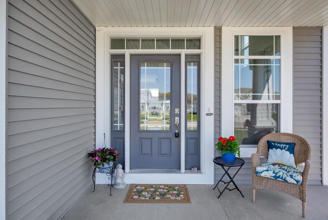 184 Winterberry LANE, Grafton, WI 53024