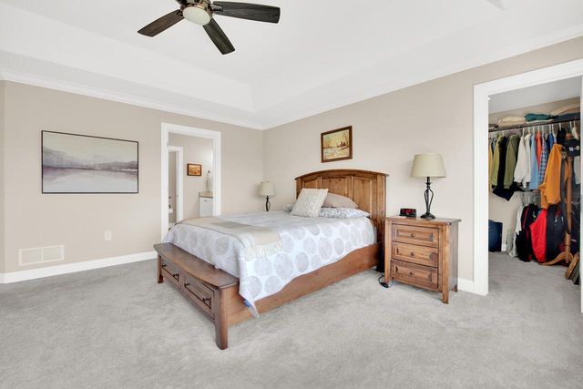 184 Winterberry LANE, Grafton, WI 53024