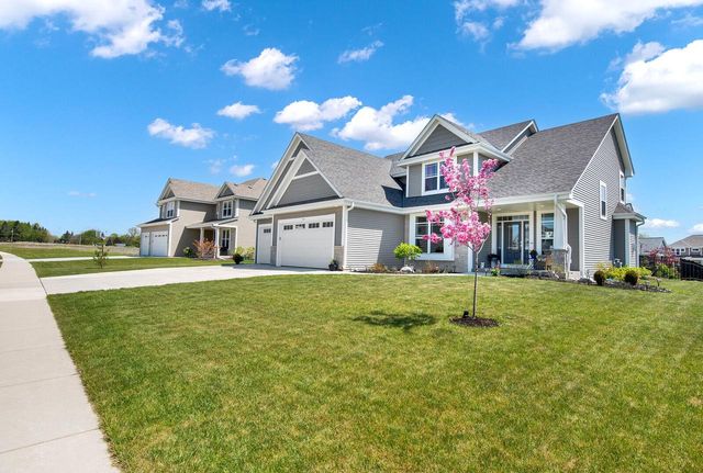 184 Winterberry LANE, Grafton, WI 53024