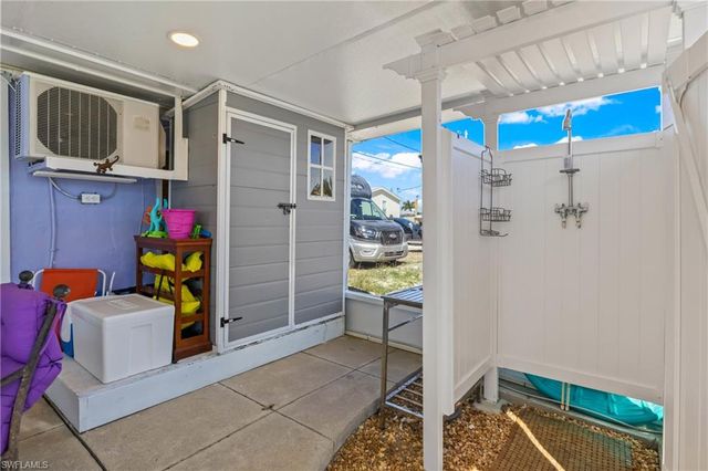 2649 Coco Plum DR, Matlacha, FL 33993