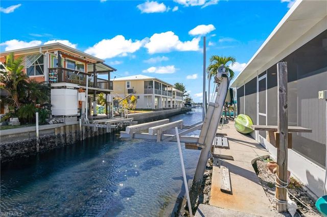 2649 Coco Plum DR, Matlacha, FL 33993