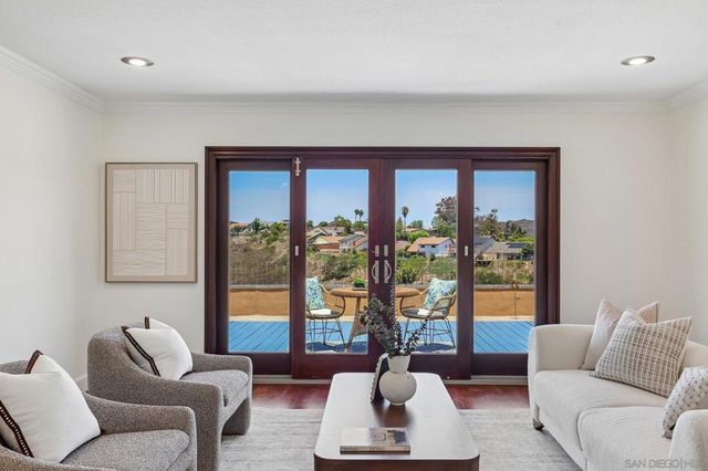 15333 Calle Juanito, San Diego, CA 92129