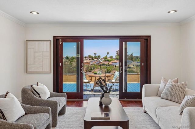 15333 Calle Juanito, San Diego, CA 92129