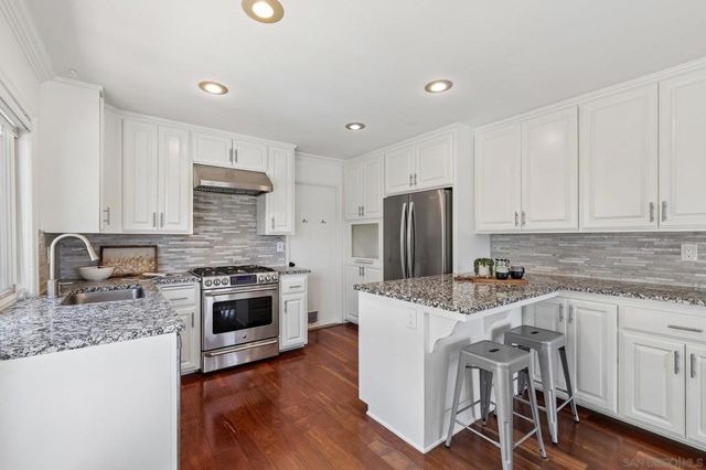 15333 Calle Juanito, San Diego, CA 92129