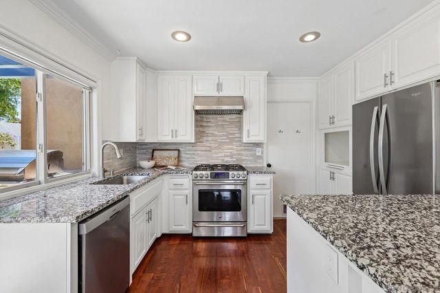 15333 Calle Juanito, San Diego, CA 92129