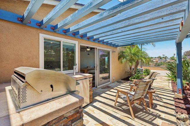 15333 Calle Juanito, San Diego, CA 92129