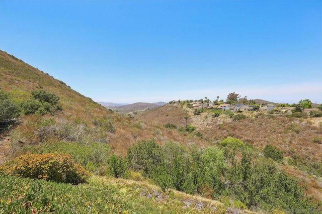 15333 Calle Juanito, San Diego, CA 92129