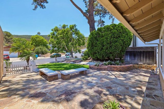 15333 Calle Juanito, San Diego, CA 92129