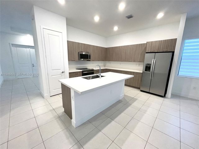 4506 SW 174th Ave, Miramar, FL 33029